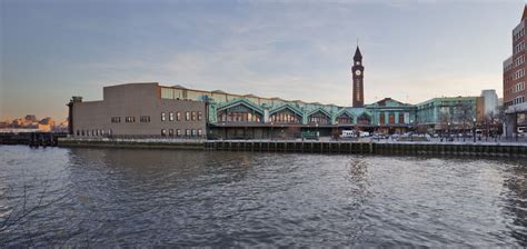 https://buildipedia.com/images/masterformat/Channels/In_Studio/2012.04.01_hoboken_ferry_terminal/images/hoboken_terminal_exterior_from_water.jpg