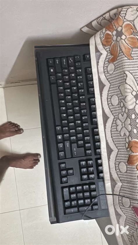 Computer kit with table - Computers & Laptops - 1824587655