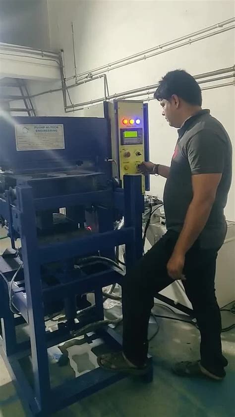 Paver Making Machine 的图像结果
