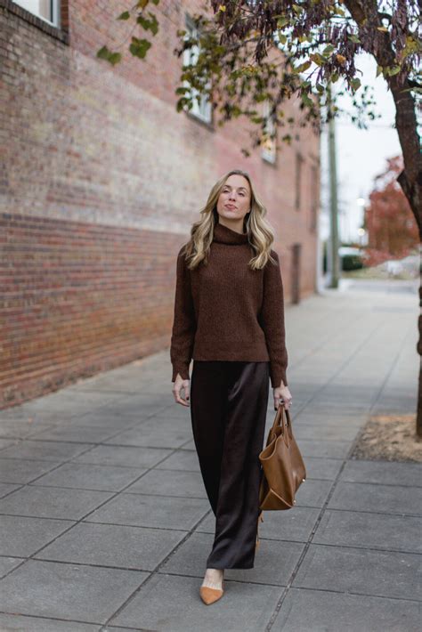 How to Wear Chocolate Brown in Fall | Fall Color Trend – Natalie Yerger