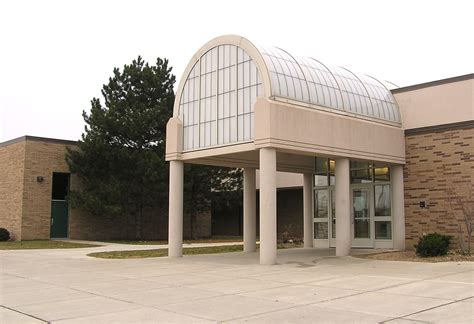 Waverly Community Schools 2000 Bond Program - Clark Construction ...