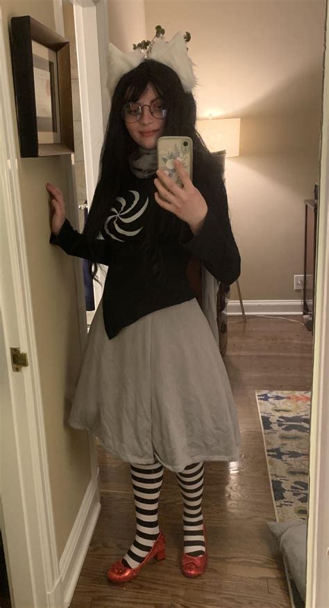 Back when I was first cosplaying Homestuck, I hadn’t even READ any of the comic. Yup, I was a ...