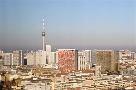Rocket Tower Berlin: Fachada em perigo - Projeto de arquitetura Suécia