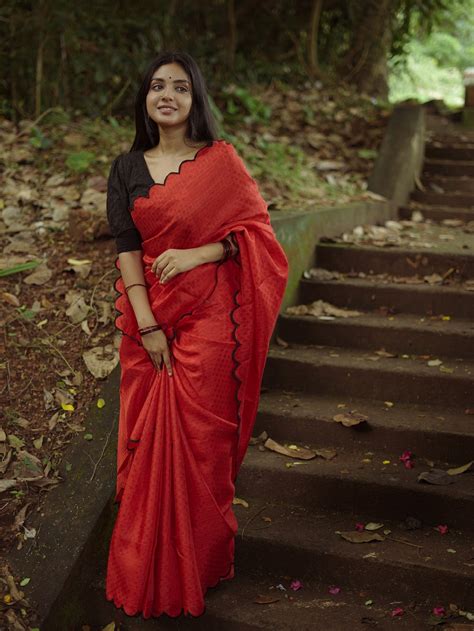 Red Color Gadhawal Chex Material & Arca Work Saree – Yana Fab