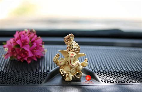 SAUDEEP INDIA Lord Ganpati/Ganesha Idol for Car Dashboard, Desk, Home ...
