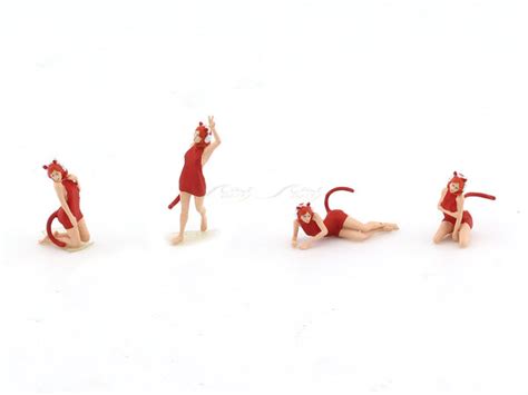 Cat ear girl figure set red 1:64 Moreart scale model diorama | Scale ...