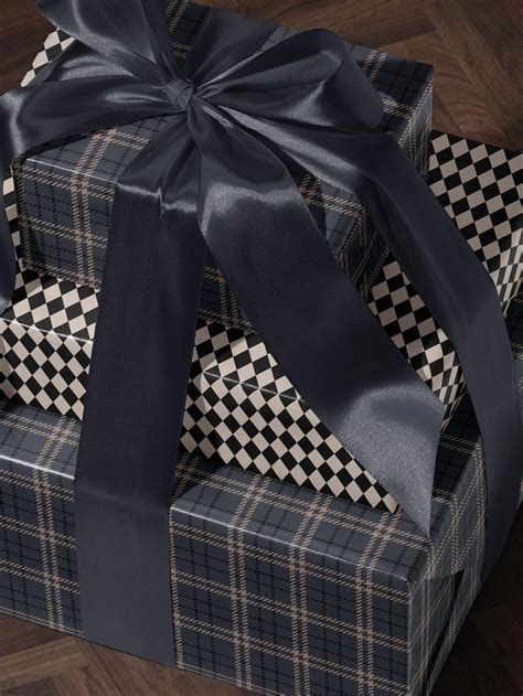 Classic Blue Plaid Wrapping Paper Traditional Gift Wrap Christmas ...
