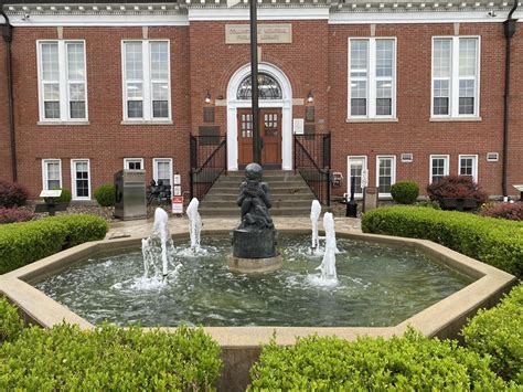 collinsville memorial library center share