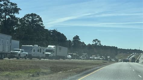 2-vehicle wreck delays Highway 59 traffic near Corrigan