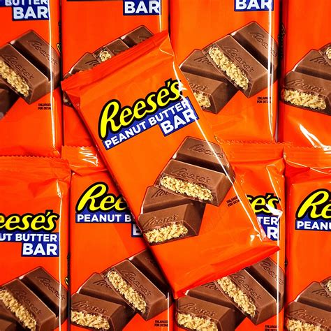 Reese's Peanut Butter Bar - Delicious Peanut Butter Creme Filling