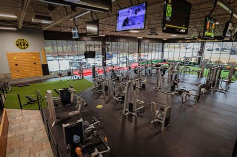 About Gold's Gym Dutchess County | Fitness Facility in Fishkill & LaGrange