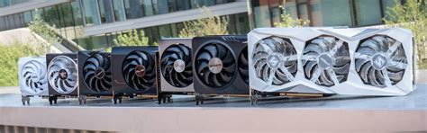 Radeon RX 7700 XT Round-up - Tweakers