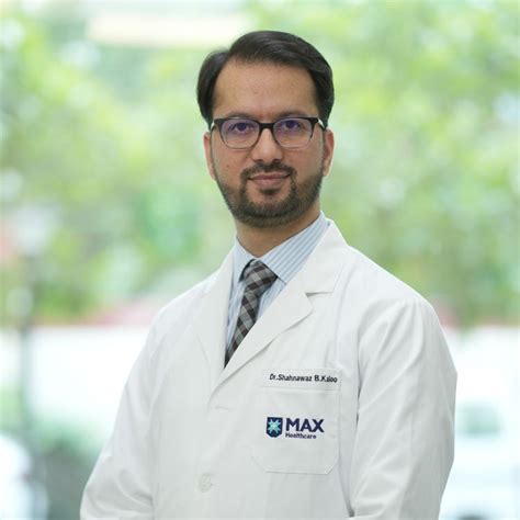 Prostate Artery Embolisation (PAE) - Procedure & Benefits