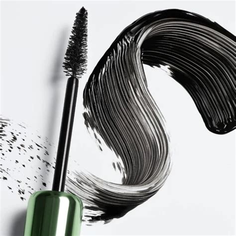 Clinique High Impact High-Fi Full Volume Mascara - SweetCare India