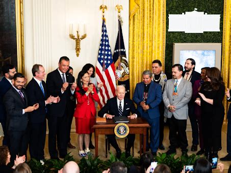 Joe Biden warns of 'oligarchy' in farewell address Outgoing US ...