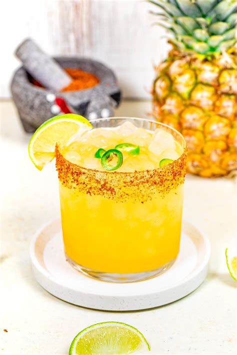 Spicy Pineapple Margarita - Mixop