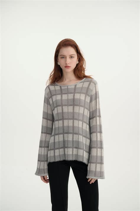 Checkered bell sleeve sweater – Ancosti