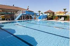 bagno in piscina in piscina bagno il sole stabilimento balneare a bagno in piscina in piscina bagno il sole stabilimento balneare a
