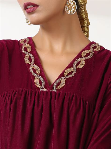 Women's Plum Velvet Kurta with Sequinned Neckline and Pants 2 Piece Se