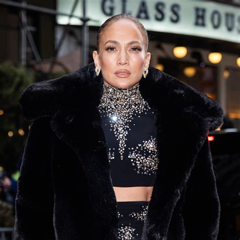 Jennifer Lopez Had the Longest Nip Slip in the History of Mankind at ...