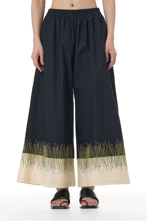 Bonnie Black Embroidered Co-ord Set – Cotton Co-ord for Women – Nolabels