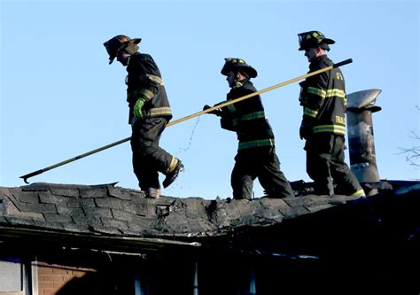 Cleveland firefighters raise alarms with no-confidence vote on chief ...