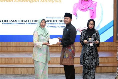 Majlis Amanat & Penyerahan Surat Penempatan Pegawai Tadbir Diplomatik