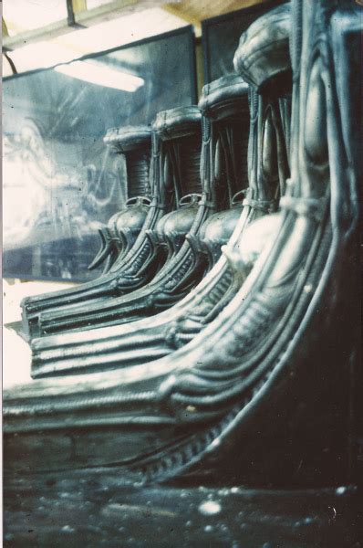 Alien Computer Retro 的图像结果