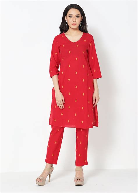 Get Motif Printed Red Kurta With Pants Set at ₹ 1750 | LBB Shop