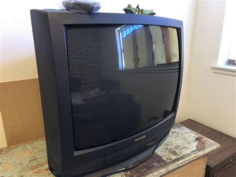 2000s Tv Set