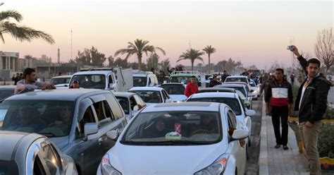 Islamic State Territory In Iraq, Syria Shrank 30 Percent In 2015