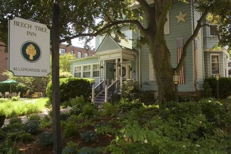 BEECH TREE INN- BROOKLINE - B&B Reviews & Photos - Tripadvisor
