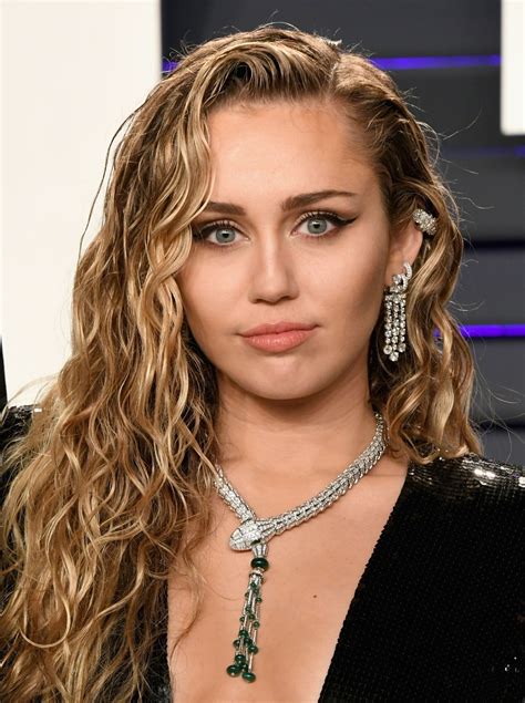 Miley Cyrus TheFappening Sexy Sideboobs at Oscar Party | #The Fappening