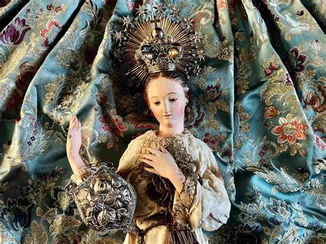 An Exquisite Spanish Santo In Original Robes, 1800'S - Decorative ...