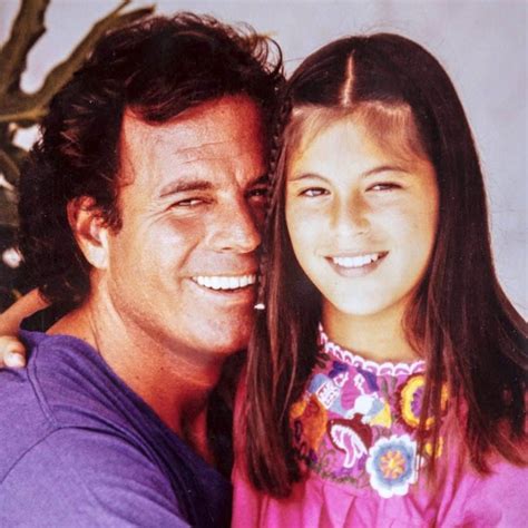 Así eran los padres de Julio Iglesias: de la discreción de Rosario a la ...
