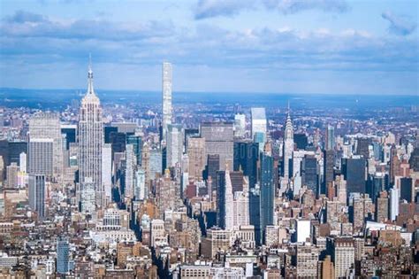 纽约航拍——摩天大楼接近饱和的城市_凤凰网视频_凤凰网