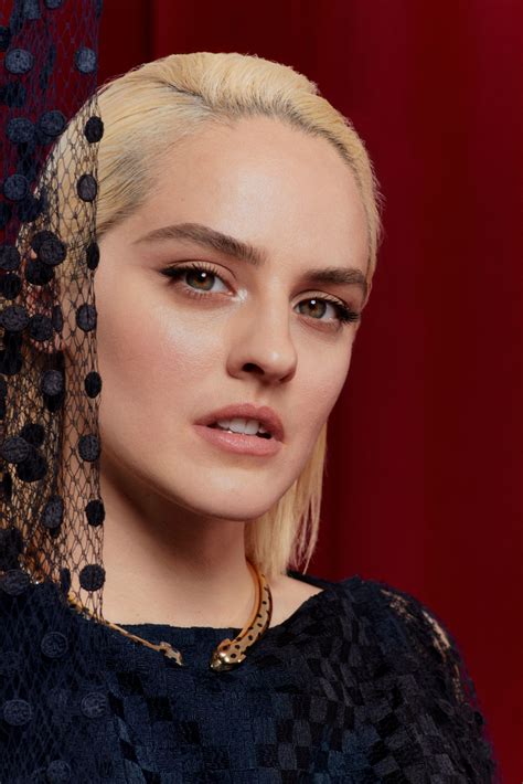 YouTube Struggles to Contain Its Conspiracy Problem | Vanity Fair