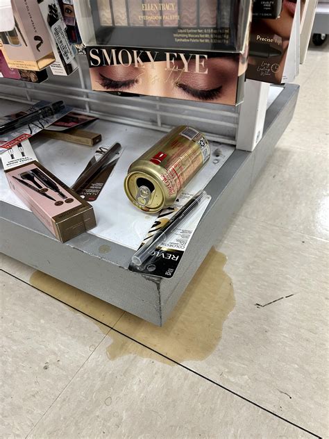 That’s very caffeine-free Diet Coke of you : r/mildlyinfuriating