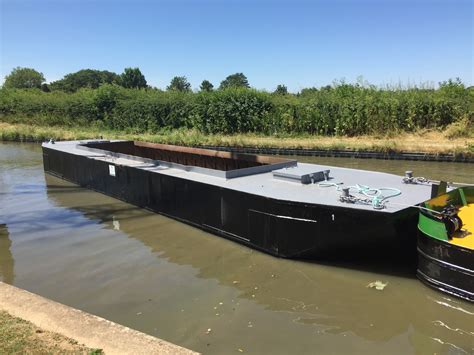 How Does a Hopper Barge Work?