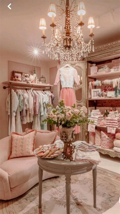 Beautiful Closet Design 的图像结果