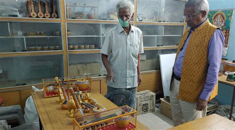 Visit of Bobbili Veena production unit – Central Tribal University of ...