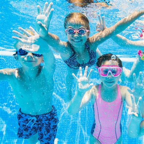 Swimming Lessons 的图像结果