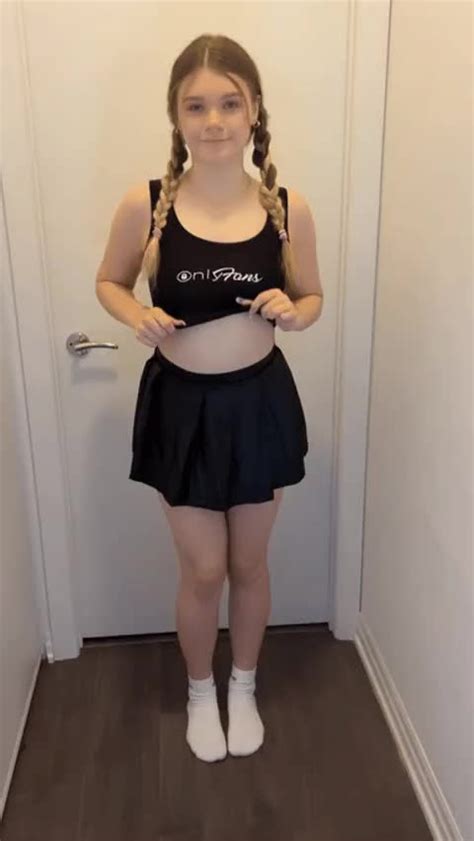 hairy pussy closeup and titty drop