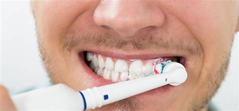 What's a Smart Toothbrush & Why Should You Ditch Your Regular Toothbrush?