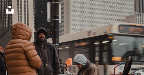 People Standing Around 的图像结果