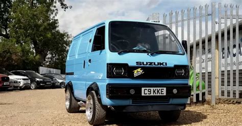 This Maruti Suzuki van has been fitted with a superbike engine ...