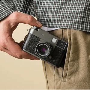 Buy Fujifilm X Half 17.7MP 1 inch CMOS Sensor with 10.8mm f/2.8-11 Lens ...