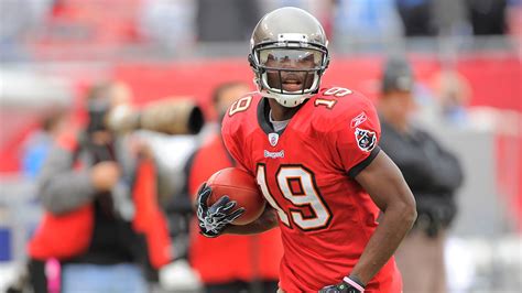 Former Buccaneers WR Mike Williams dead at 36: report