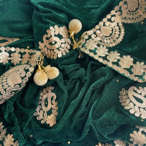 Green Ethnic Gota Patti Motifs Embroidered Velvet Dupatta – anokherang