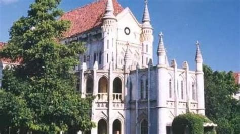 Lok Sabha Election 2024: मतदान करना अनिवार्य नहीं, MP हाई कोर्ट ने ...